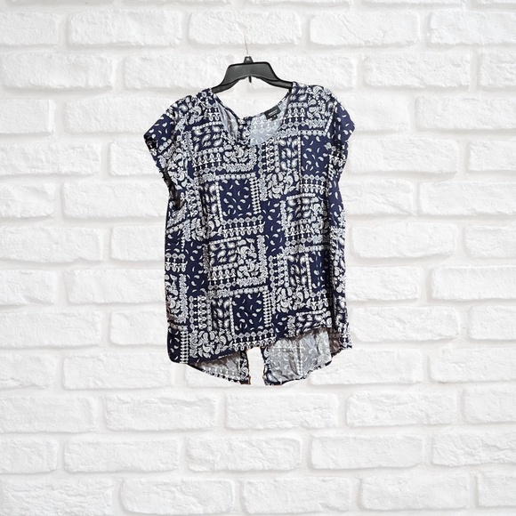Jones New York Tops - Paisley print top